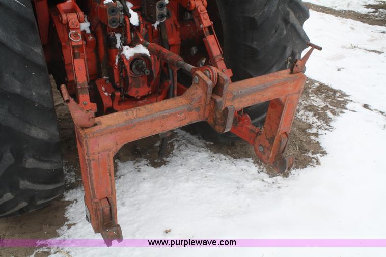 image for item G5262 1979 International 1586 tractor