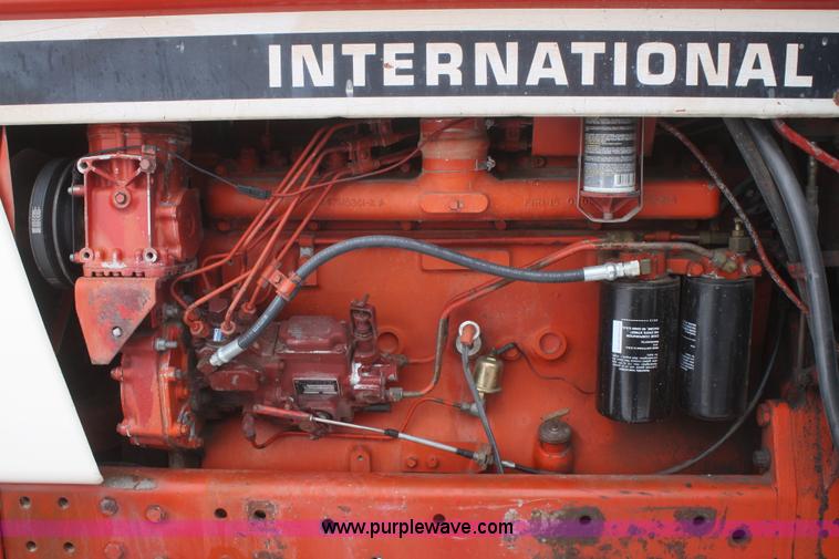 image for item G5262 1979 International 1586 tractor