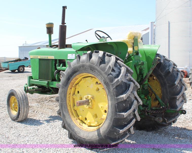 image for item G5297 1967 John Deere 3020 tractor