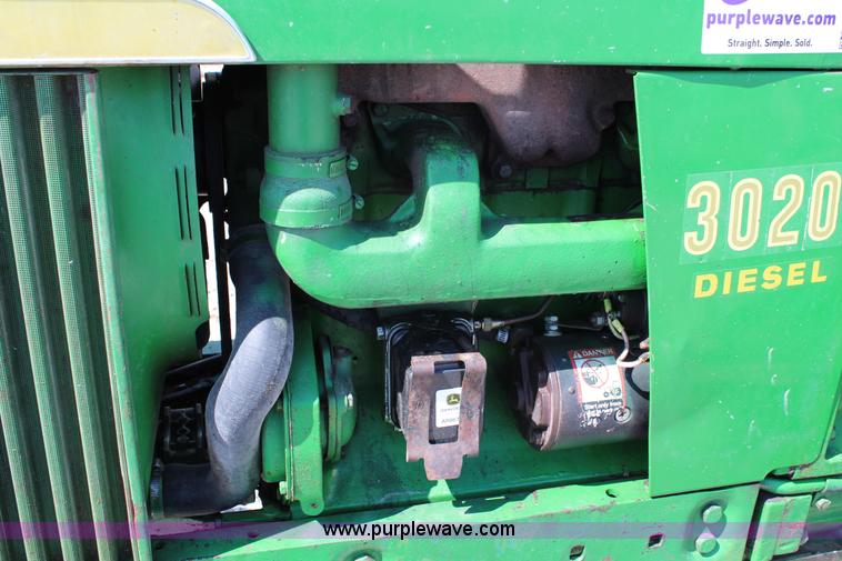 image for item G5297 1967 John Deere 3020 tractor