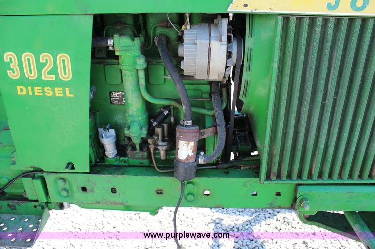 image for item G5297 1967 John Deere 3020 tractor
