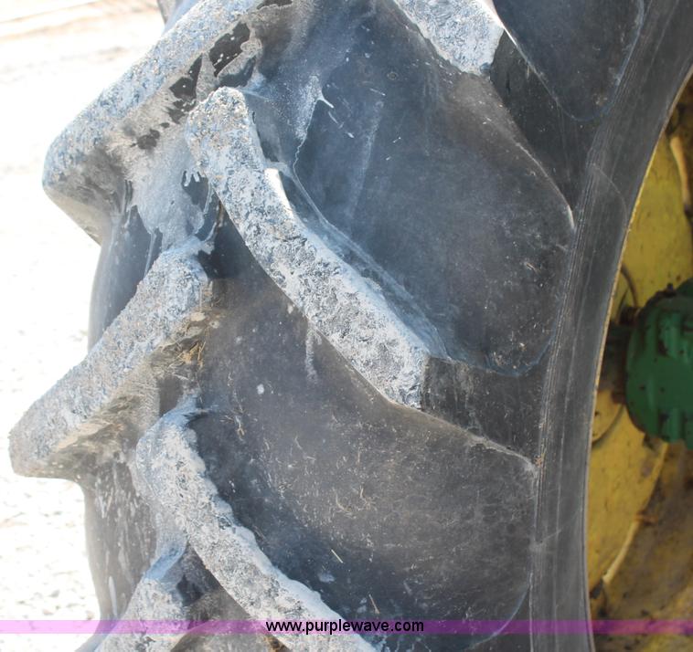 image for item G5297 1967 John Deere 3020 tractor