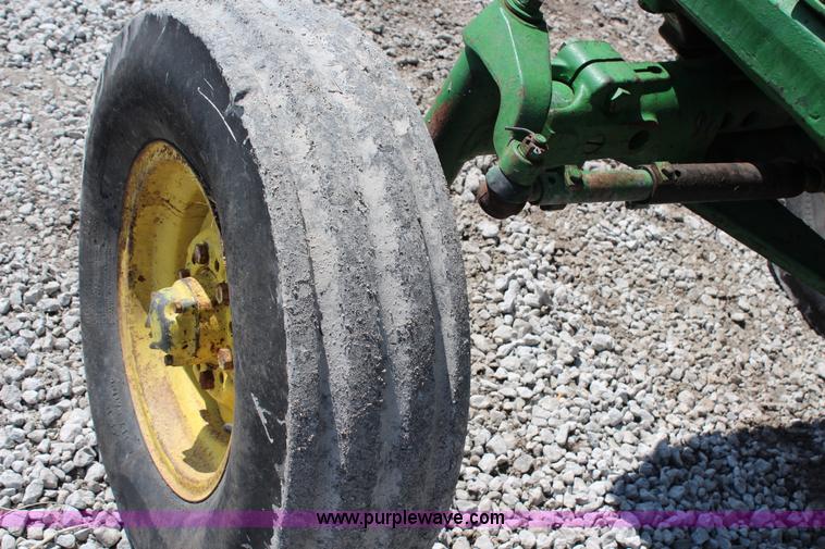 image for item G5297 1967 John Deere 3020 tractor
