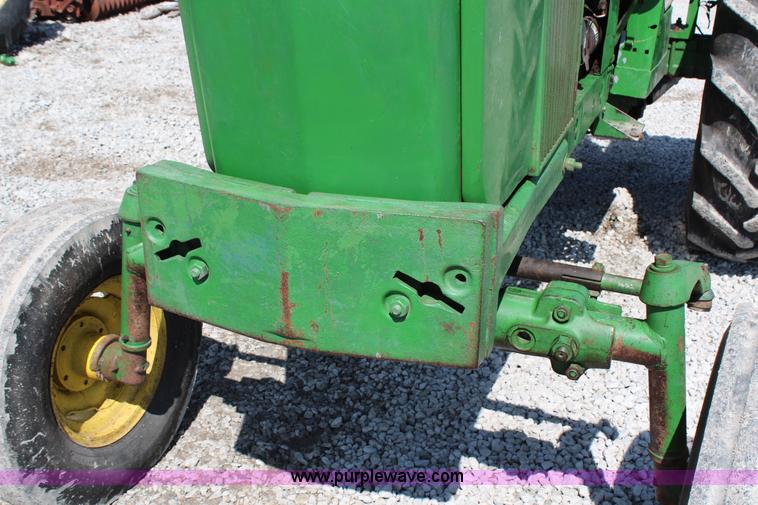 image for item G5297 1967 John Deere 3020 tractor