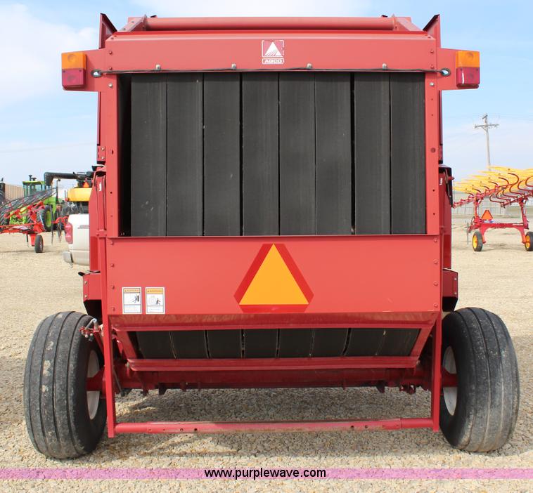 image for item G5320 2002 New Idea 6365 round baler