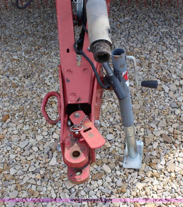 image for item G5320 2002 New Idea 6365 round baler