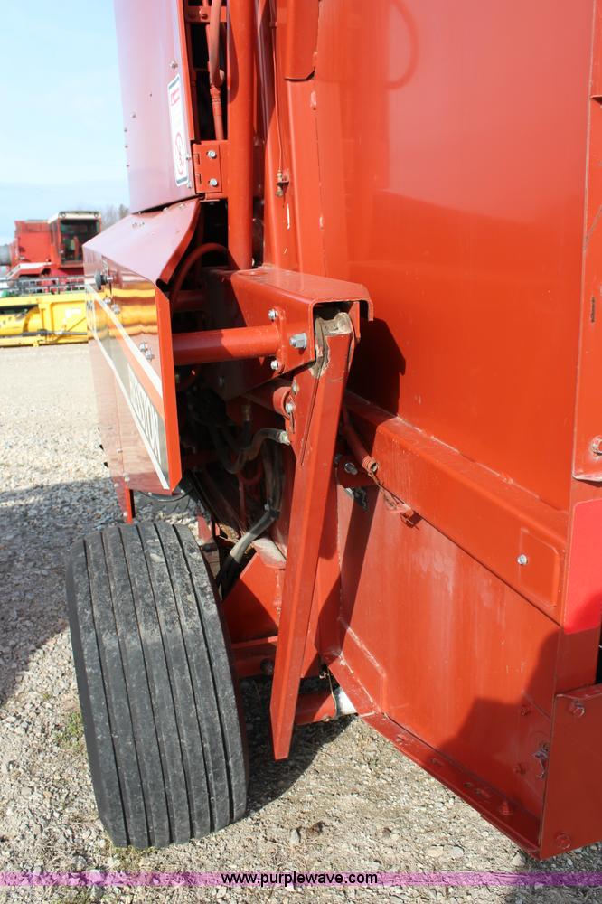 image for item G5351 Hesston 555 round baler