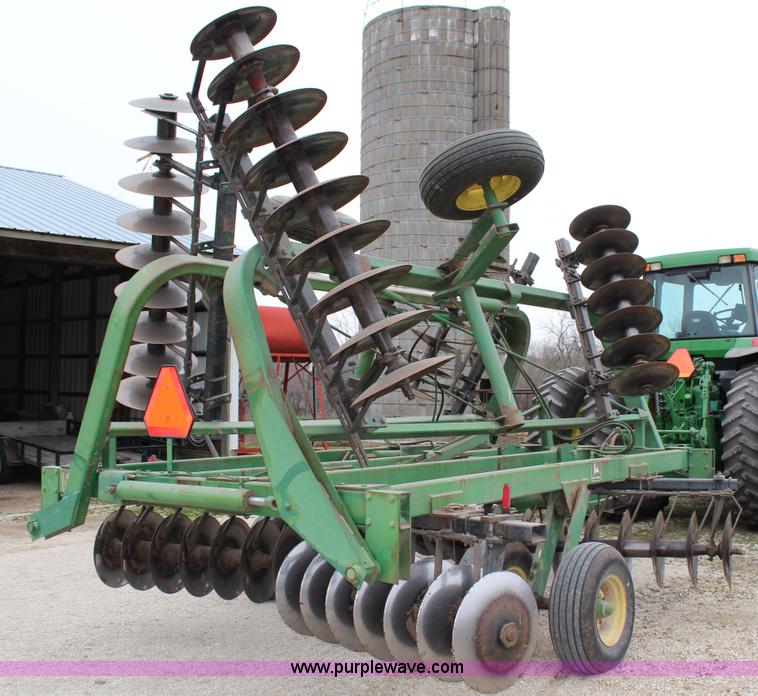 image for item G5362 John Deere 235 disk