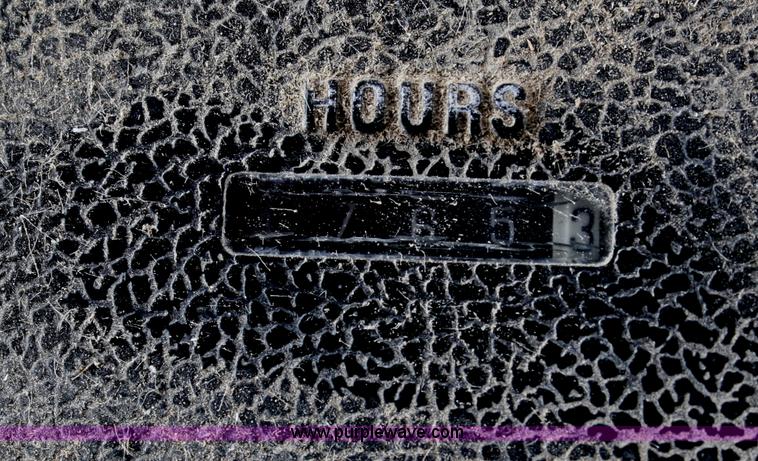 image for item G5384 1982 International 1460 Axial-Flow combine