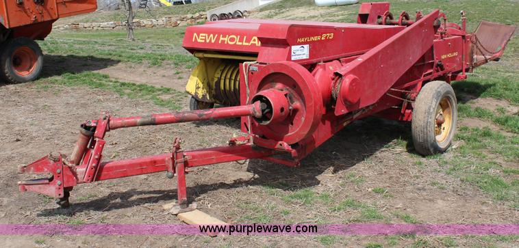 image for item G5488 New Holland 273 square baler