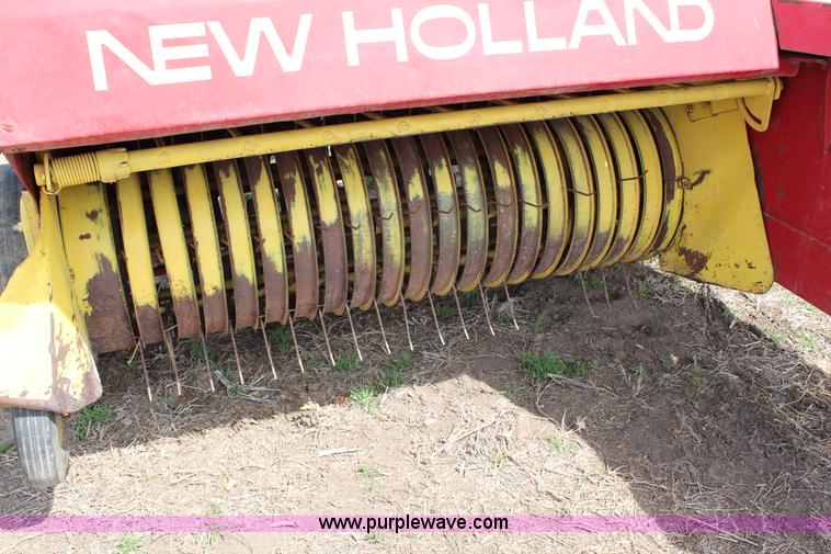 image for item G5488 New Holland 273 square baler