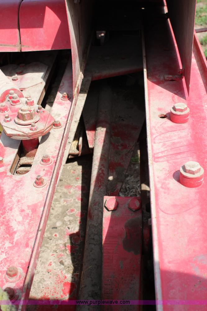 image for item G5488 New Holland 273 square baler