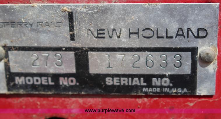 image for item G5488 New Holland 273 square baler