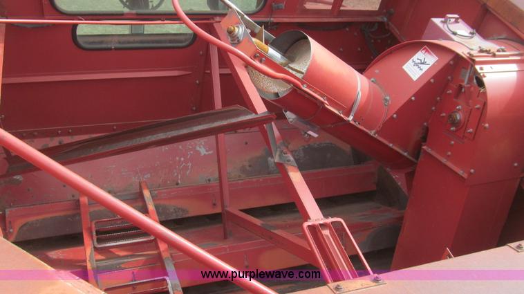 image for item G5681 1997 Case IH 2188 combine