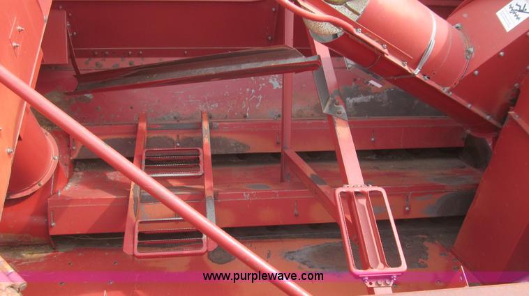image for item G5681 1997 Case IH 2188 combine
