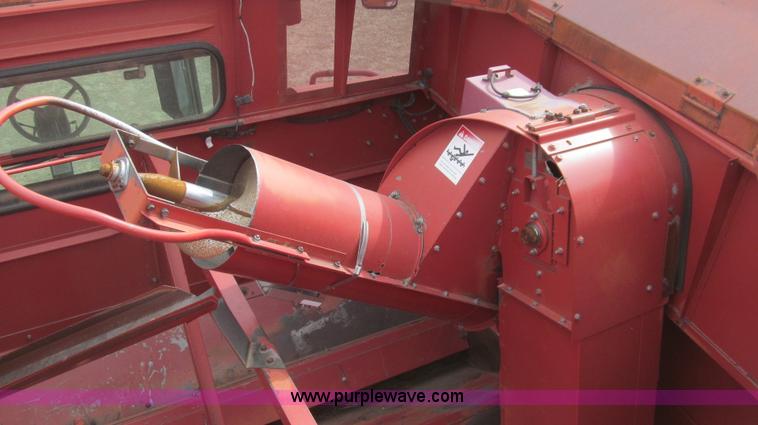 image for item G5681 1997 Case IH 2188 combine