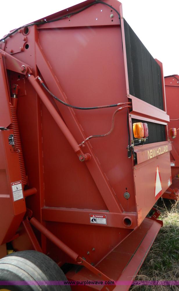 image for item G7816 1998 New Holland 664 round baler