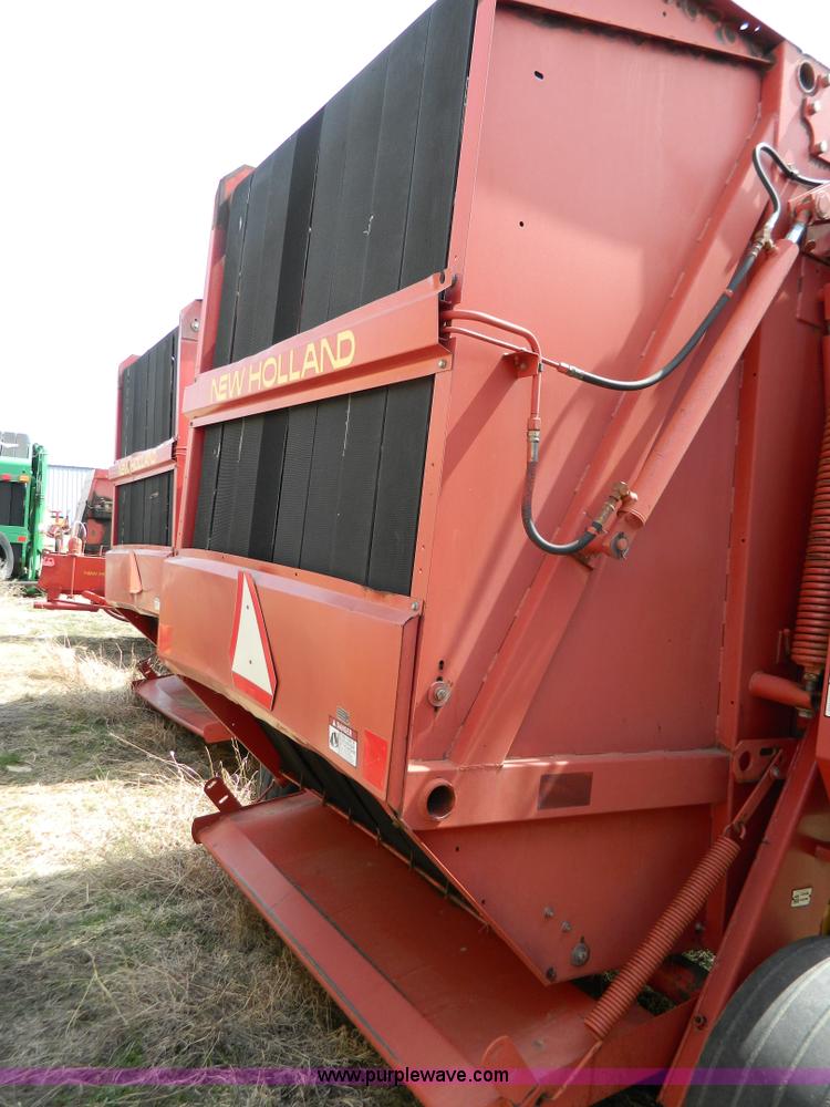 image for item G7817 1992 New Holland 660 round baler
