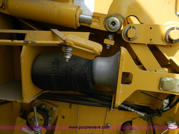 image for item G7818 2000 Vermeer 605L round baler