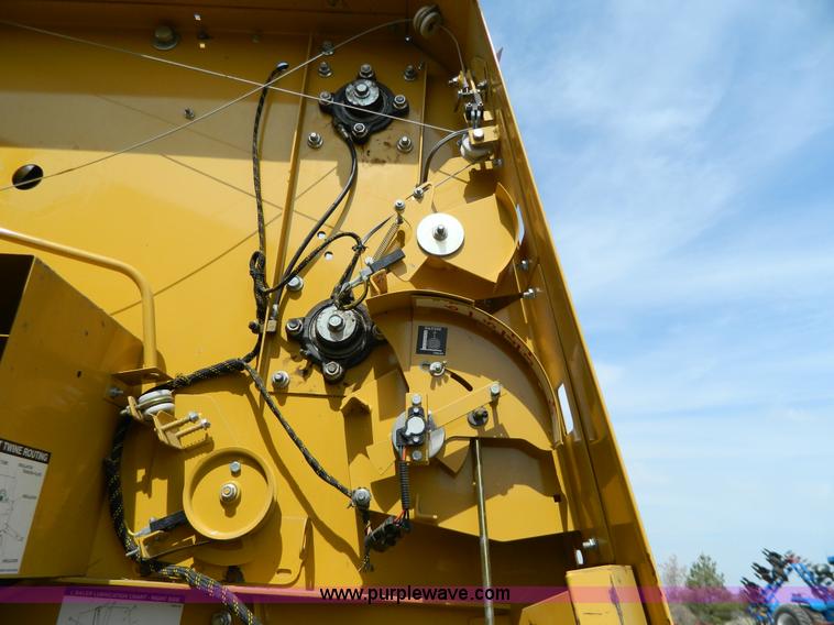 image for item G7818 2000 Vermeer 605L round baler