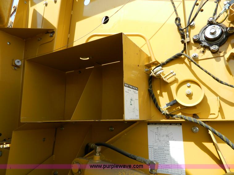 image for item G7818 2000 Vermeer 605L round baler