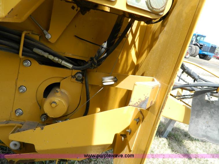 image for item G7818 2000 Vermeer 605L round baler