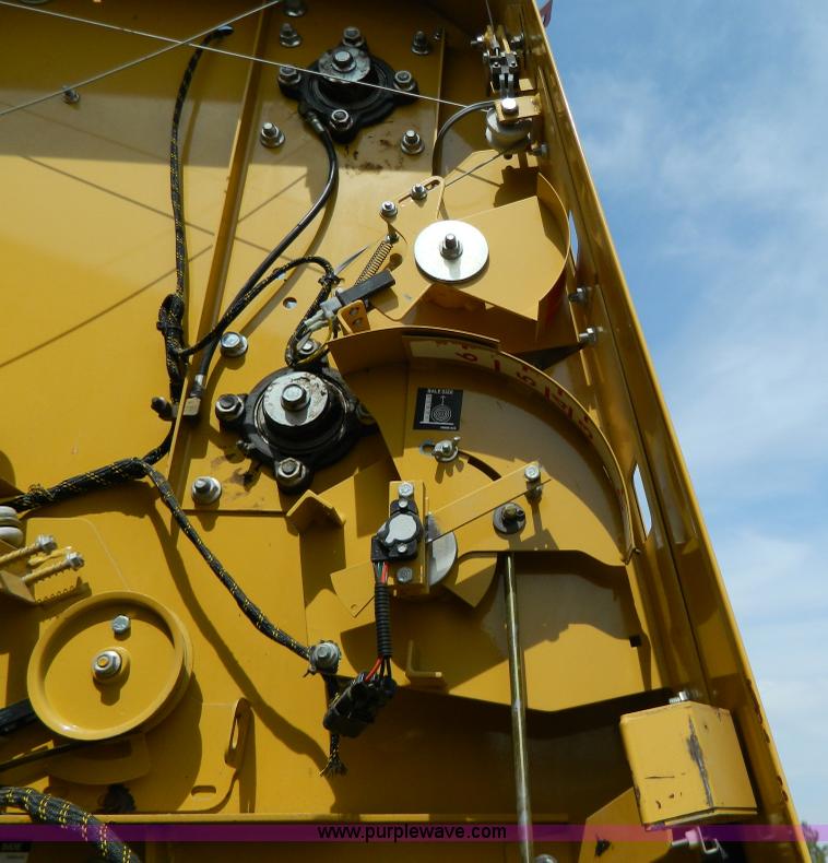 image for item G7818 2000 Vermeer 605L round baler