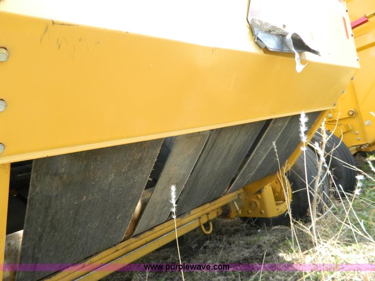 image for item G7819 1993 Vermeer 605J round baler