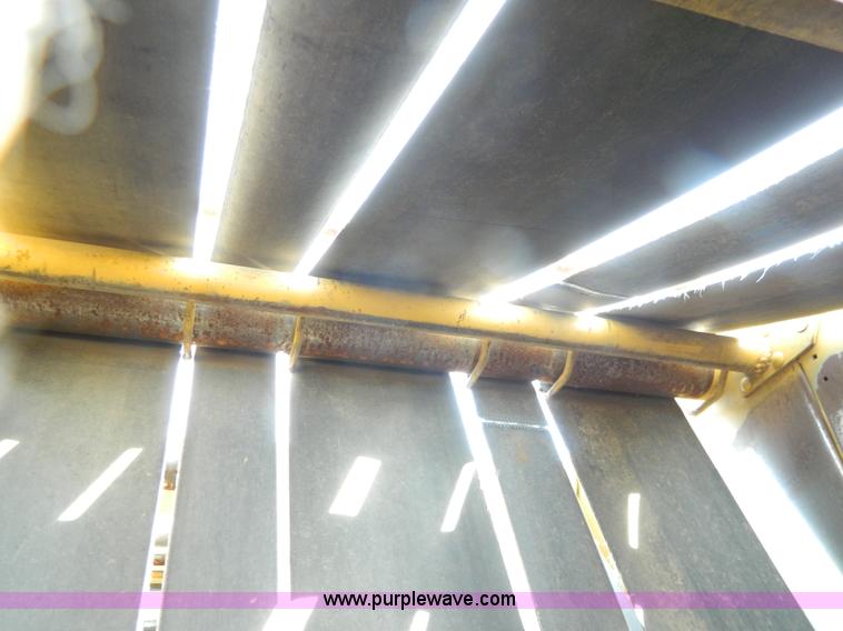 image for item G7819 1993 Vermeer 605J round baler