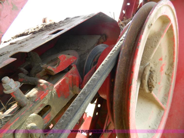 image for item G7820 1990 New Holland 855 round baler