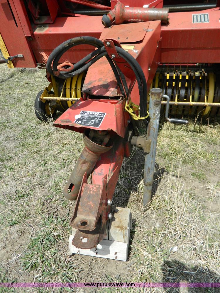 image for item G7820 1990 New Holland 855 round baler