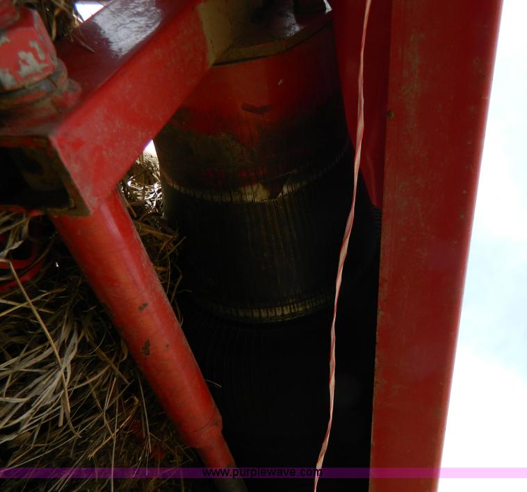 image for item G7820 1990 New Holland 855 round baler