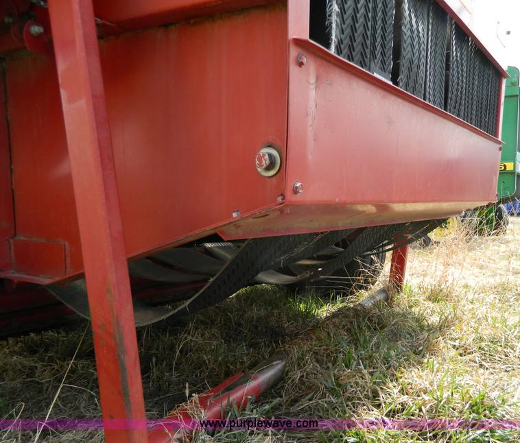 image for item G7821 1989 Case IH 8460 round baler