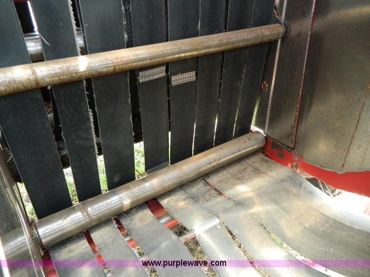 image for item G7821 1989 Case IH 8460 round baler