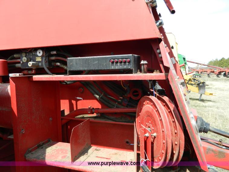image for item G7821 1989 Case IH 8460 round baler