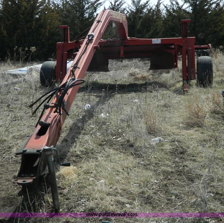 image for item G7822 New Holland 1475 swather hitch