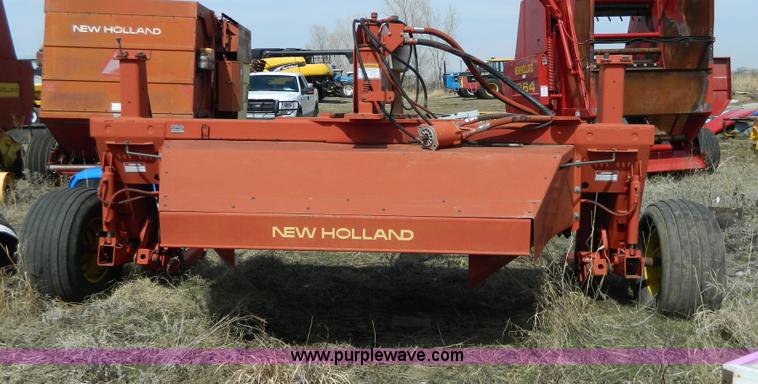 image for item G7822 New Holland 1475 swather hitch