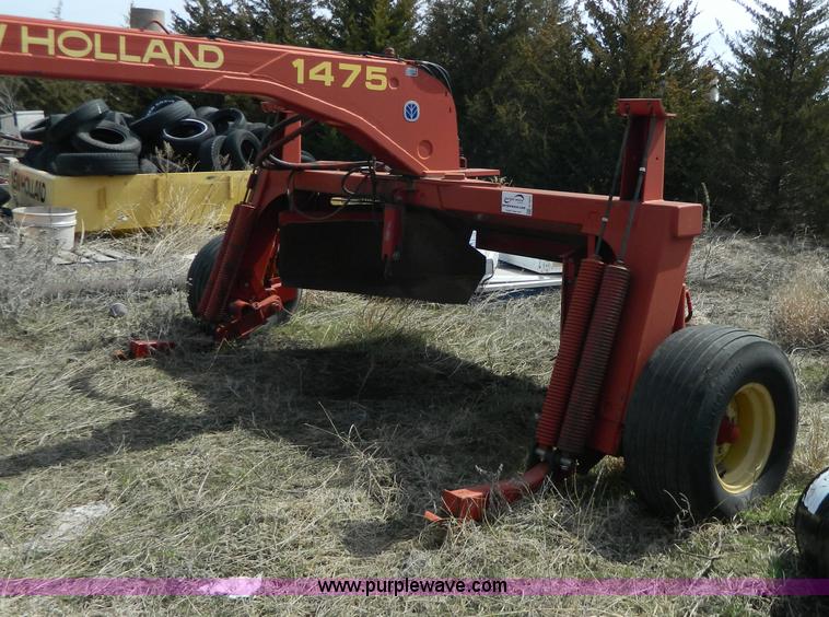 image for item G7822 New Holland 1475 swather hitch