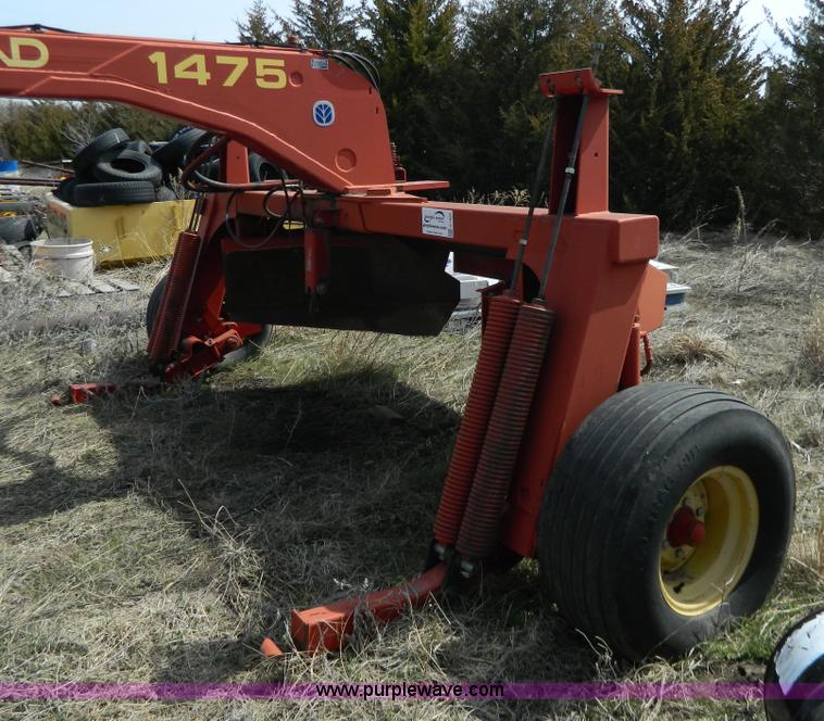 image for item G7822 New Holland 1475 swather hitch