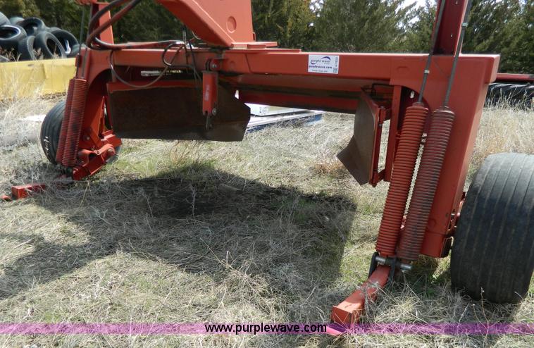 image for item G7822 New Holland 1475 swather hitch