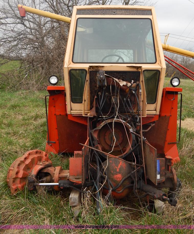 image for item V9926 1972 Case 2470 tractor cab and parts