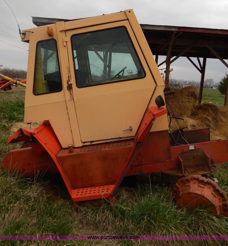 image for item V9926 1972 Case 2470 tractor cab and parts