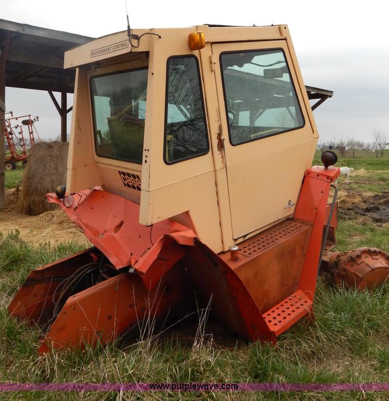 image for item V9926 1972 Case 2470 tractor cab and parts