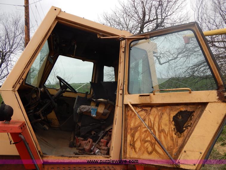 image for item V9926 1972 Case 2470 tractor cab and parts