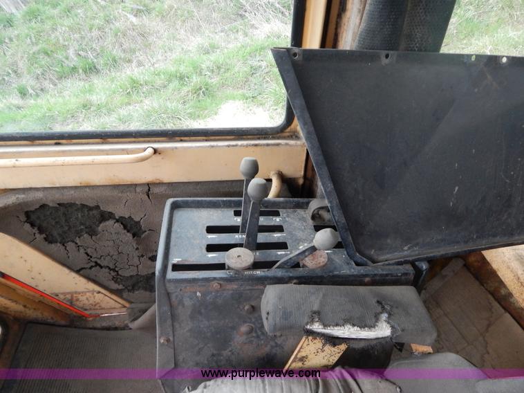 image for item V9926 1972 Case 2470 tractor cab and parts