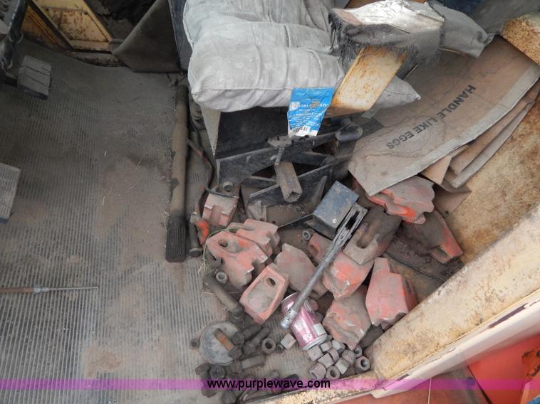 image for item V9926 1972 Case 2470 tractor cab and parts