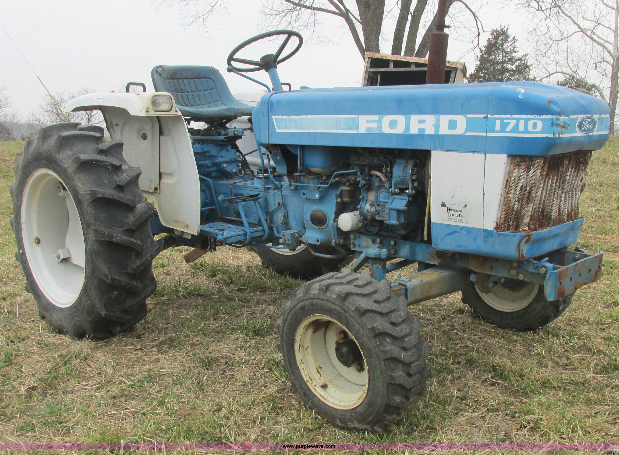 1984 Ford 1710 tractor in Rosebud, MO Item AB9433 sold Purple Wave