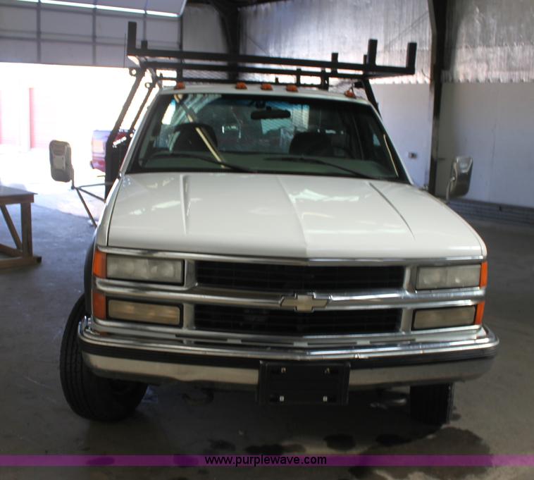 image for item AA9094 1999 Chevrolet 3500 LS flatbed pickup truck