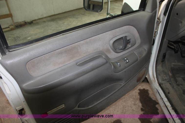 image for item AA9094 1999 Chevrolet 3500 LS flatbed pickup truck