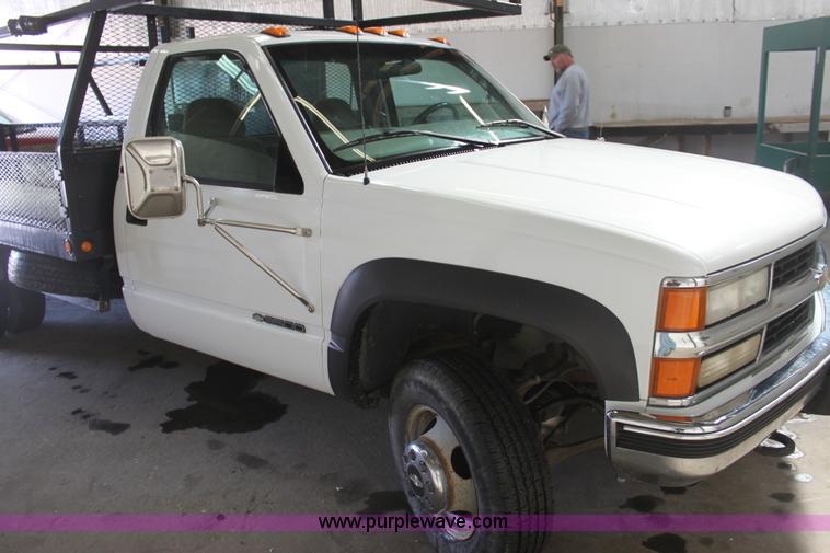image for item AA9094 1999 Chevrolet 3500 LS flatbed pickup truck